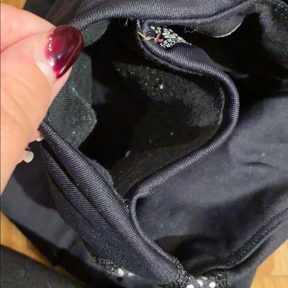 Victoria’s Secret Knockout Crop by VSX Sport XS - Picture 6 of 12